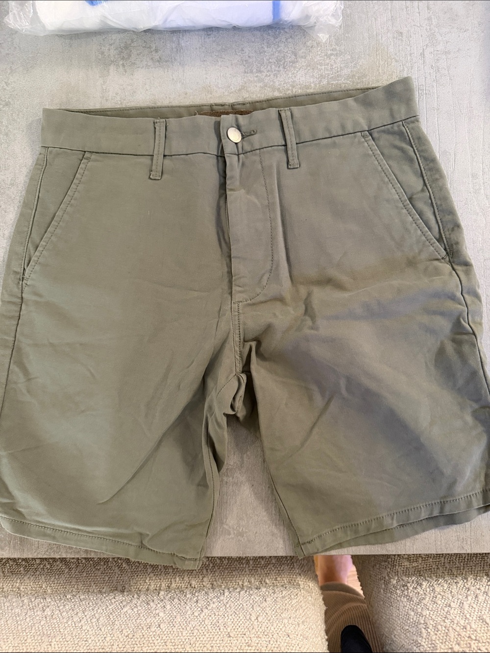 Joe's Jeans Olive Flat-Front Shorts Men’s 29